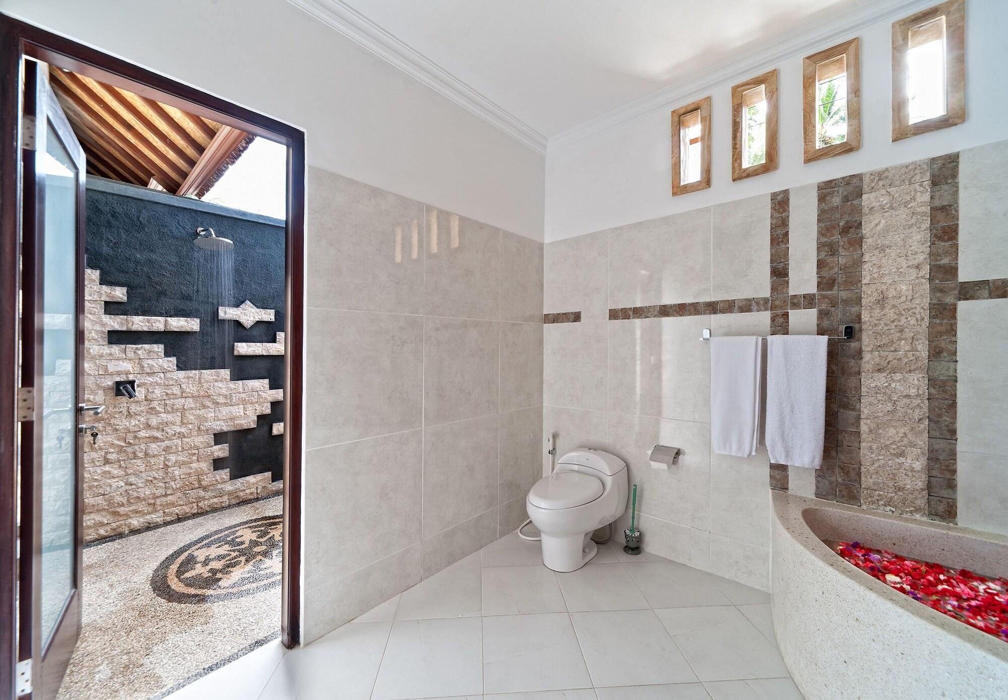 Rossa Garden Hotel Candidasa Екстериор снимка