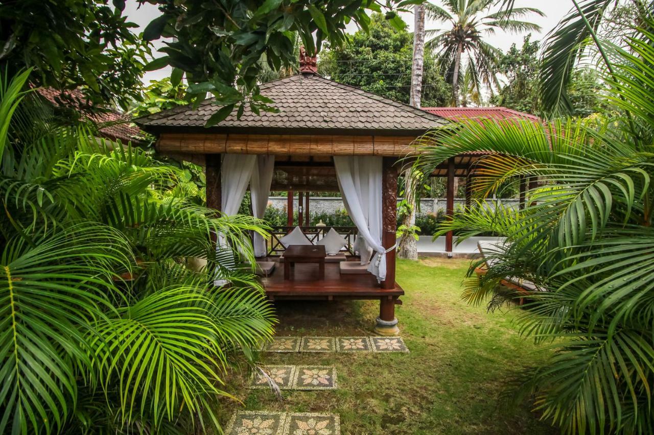 Rossa Garden Hotel Candidasa Екстериор снимка